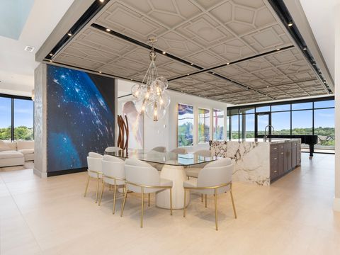 Tiny photo for 10 Illinois Street #5A, St. Charles, IL 60174 (MLS # 12465110)