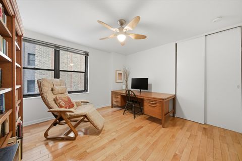 Tiny photo for 850 N Dewitt Place #9J, Chicago, IL 60611 (MLS # 12578642)