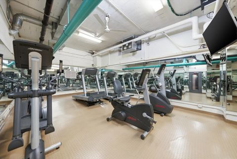 Tiny photo for 850 N Dewitt Place #9J, Chicago, IL 60611 (MLS # 12578642)