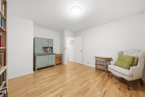 Tiny photo for 850 N Dewitt Place #9J, Chicago, IL 60611 (MLS # 12578642)