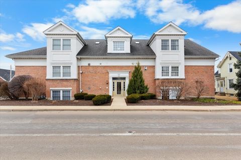 Tiny photo for 111 S 5th Avenue #D, St. Charles, IL 60174 (MLS # 12581210)