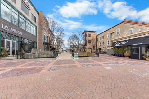 Tiny photo for 111 S 5th Avenue #D, St. Charles, IL 60174 (MLS # 12581210)