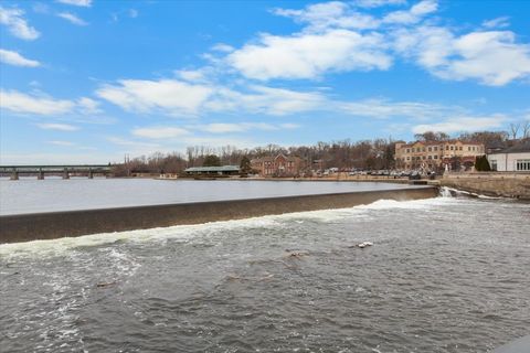 Tiny photo for 111 S 5th Avenue #D, St. Charles, IL 60174 (MLS # 12581210)