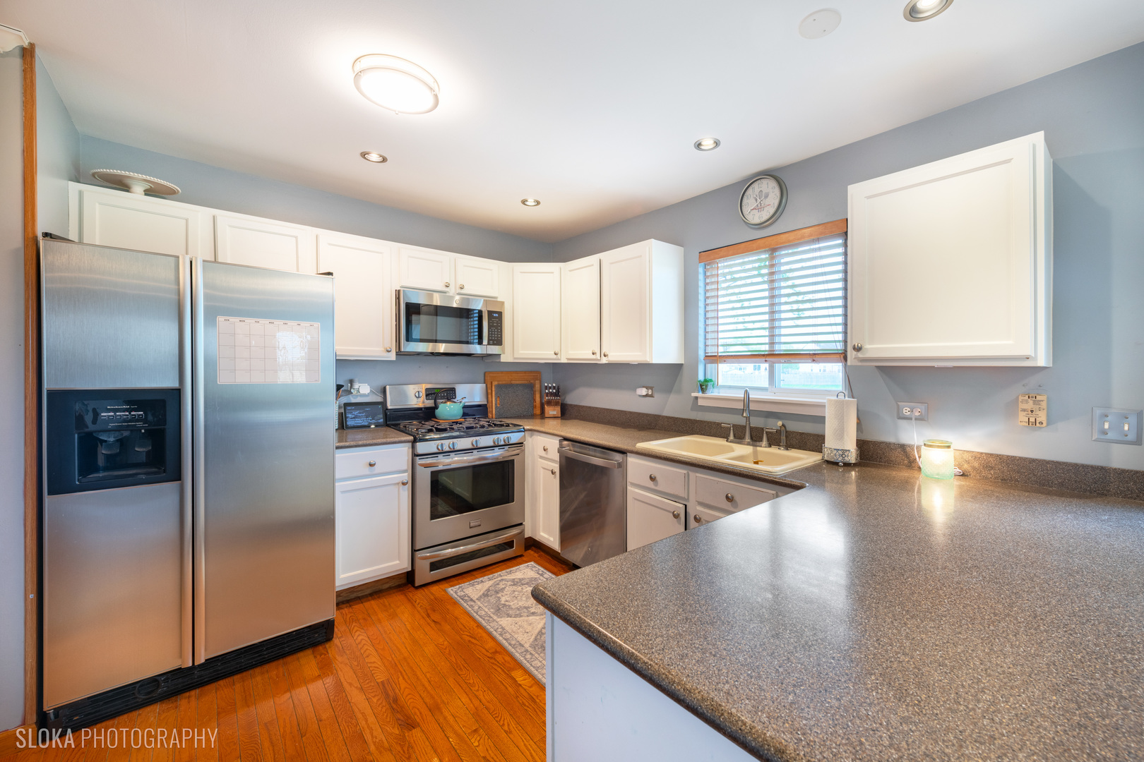 6 Baronet Court