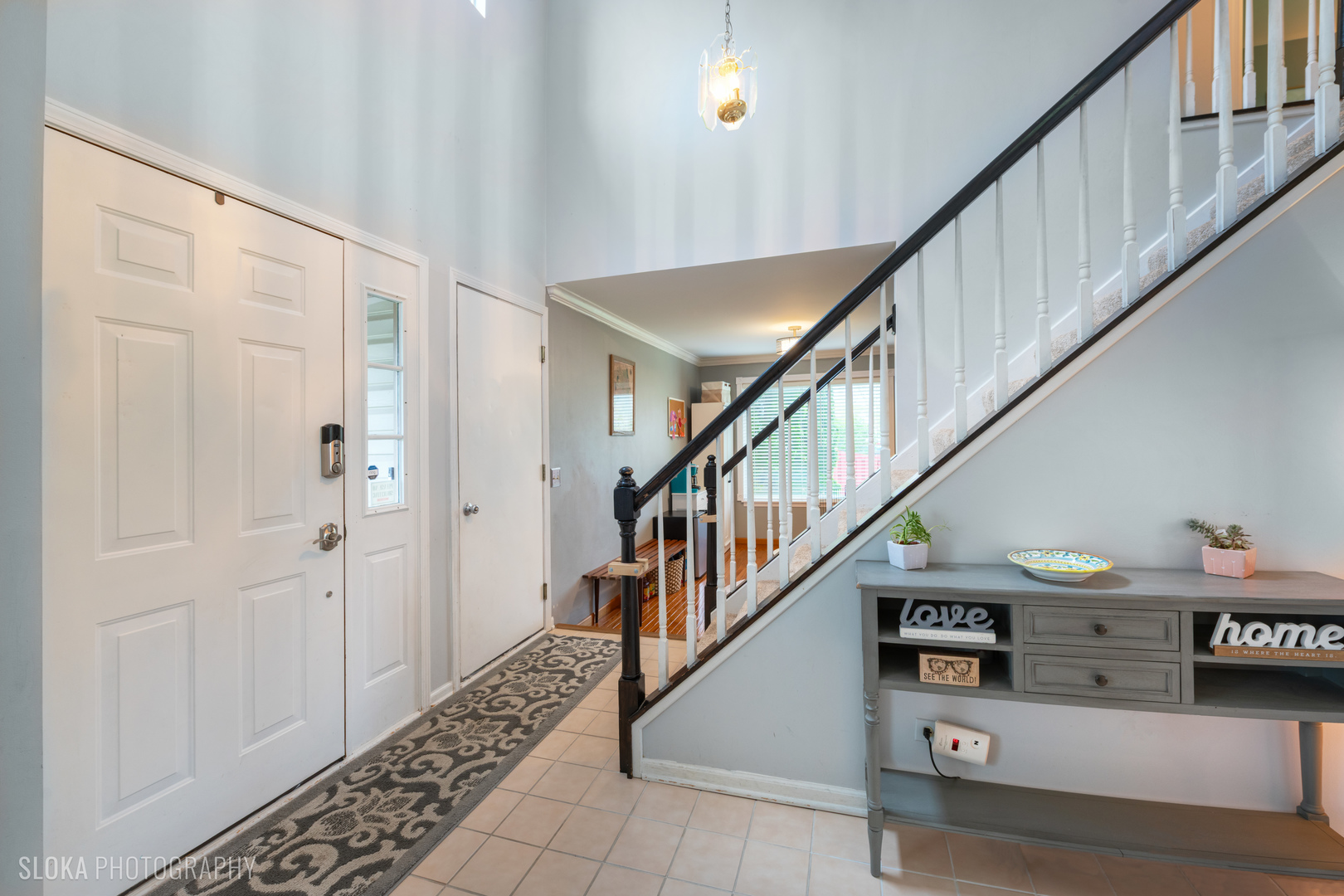 6 Baronet Court
