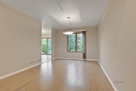 Tiny photo for 279 Brunswick Drive, Buffalo Grove, IL 60089 (MLS # 12596308)