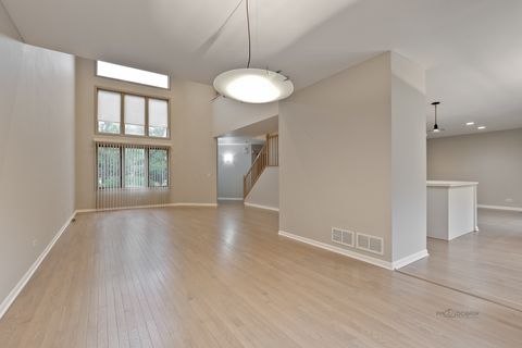 Tiny photo for 279 Brunswick Drive, Buffalo Grove, IL 60089 (MLS # 12596308)