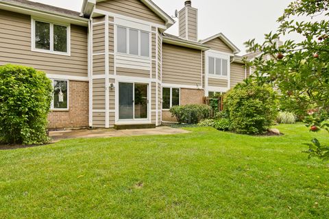 Tiny photo for 279 Brunswick Drive, Buffalo Grove, IL 60089 (MLS # 12596308)