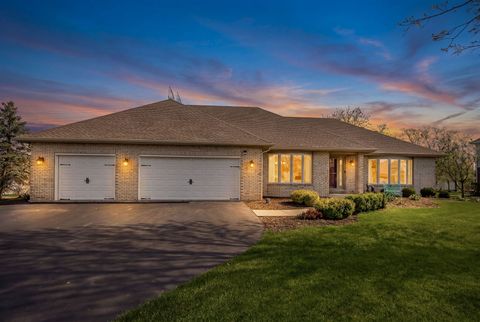 Tiny photo for 13201 Meadow Hill Lane, Lemont, IL 60439 (MLS # 12625054)