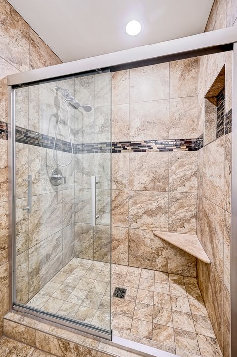 Tiny photo for 7 Nacona Lane, Indian Head Park, IL 60525 (MLS # 12620896)