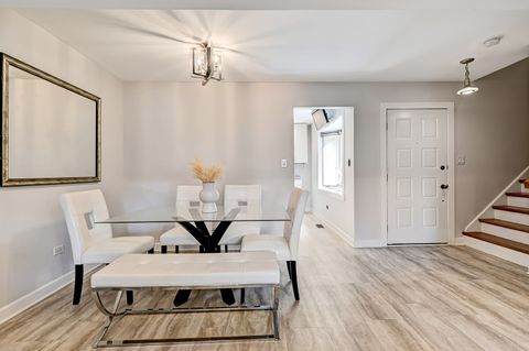 Tiny photo for 7 Nacona Lane, Indian Head Park, IL 60525 (MLS # 12620896)