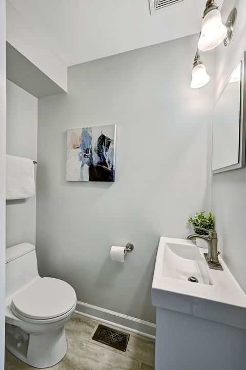 Tiny photo for 7 Nacona Lane, Indian Head Park, IL 60525 (MLS # 12620896)