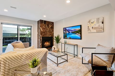 Tiny photo for 7 Nacona Lane, Indian Head Park, IL 60525 (MLS # 12620896)