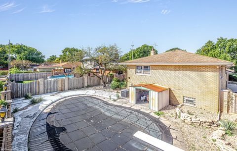 A home in Oak Lawn