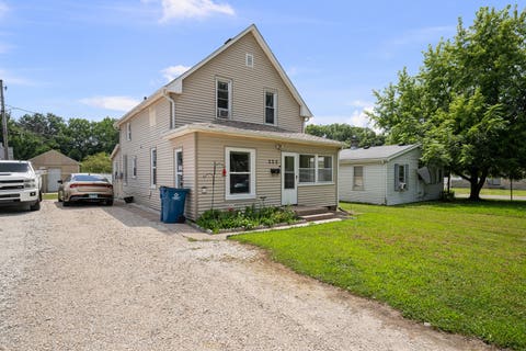 Tiny photo for 220 30th Avenue, East Moline, IL 61244 (MLS # 12709830)