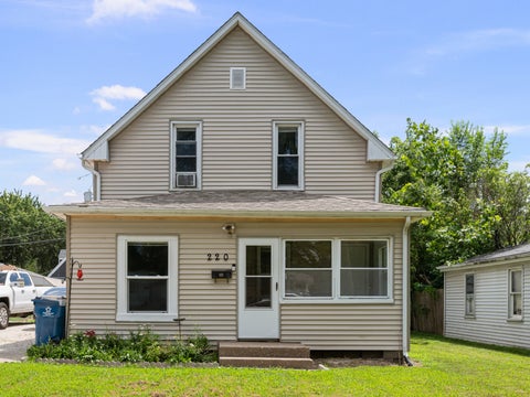 Photo of 220 30th Avenue, East Moline, IL 61244 (MLS # 12709830)