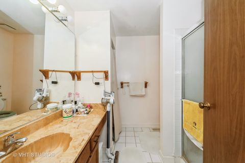 Tiny photo for 412 Bluebird Lane #412, Deerfield, IL 60015 (MLS # 12381604)