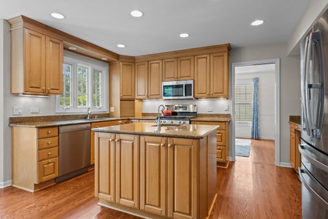 Tiny photo for 363 Newman Court, Lake Bluff, IL 60044 (MLS # 12765018)