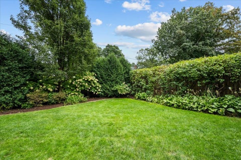 Tiny photo for 363 Newman Court, Lake Bluff, IL 60044 (MLS # 12765018)