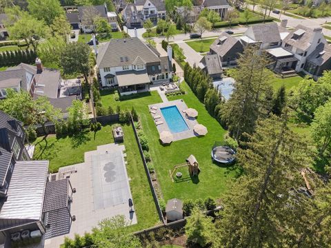 Tiny photo for 21 E 8th Street, Hinsdale, IL 60521 (MLS # 12620667)