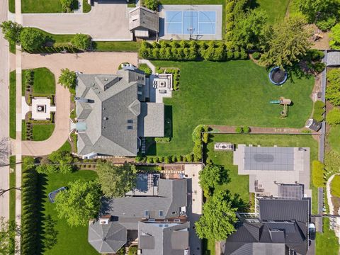 Tiny photo for 21 E 8th Street, Hinsdale, IL 60521 (MLS # 12620667)