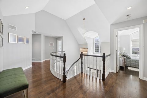 Tiny photo for 21 E 8th Street, Hinsdale, IL 60521 (MLS # 12620667)