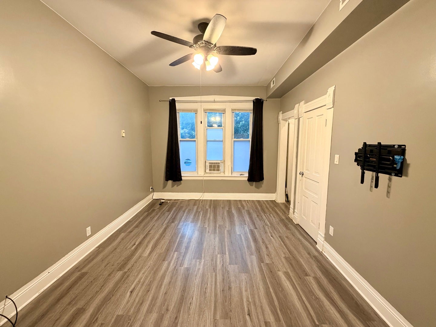 2008 W 23rd Street 1F