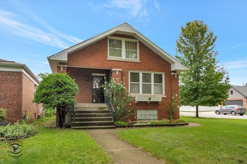 Tiny photo for 11255 S Fairfield Avenue, Chicago, IL 60655 (MLS # 12452181)