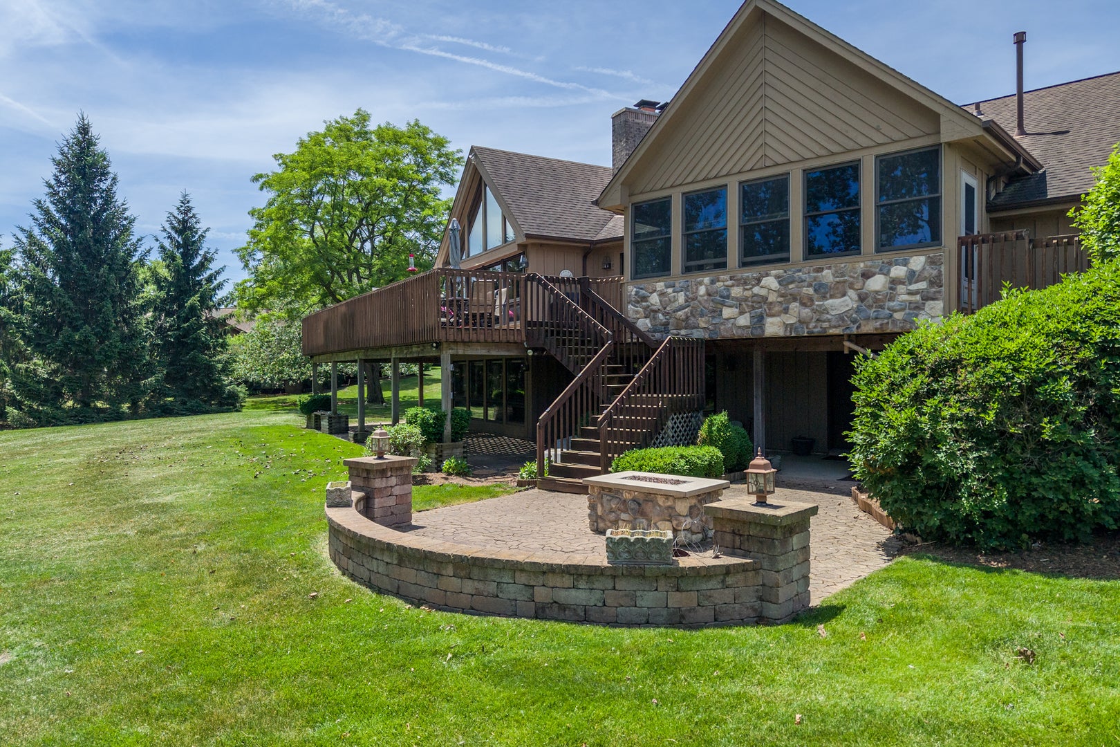 2005 Selkirk Court