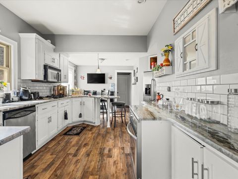 Tiny photo for 422 N Rockford Avenue, Rockford, IL 61107 (MLS # 12478823)