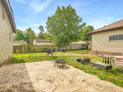 Tiny photo for 422 N Rockford Avenue, Rockford, IL 61107 (MLS # 12478823)