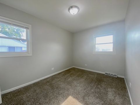 Tiny photo for 130 N Oak Lane, Glenwood, IL 60425 (MLS # 12436864)
