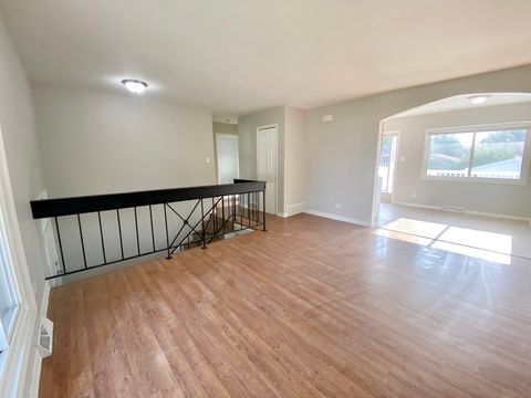 Tiny photo for 130 N Oak Lane, Glenwood, IL 60425 (MLS # 12436864)