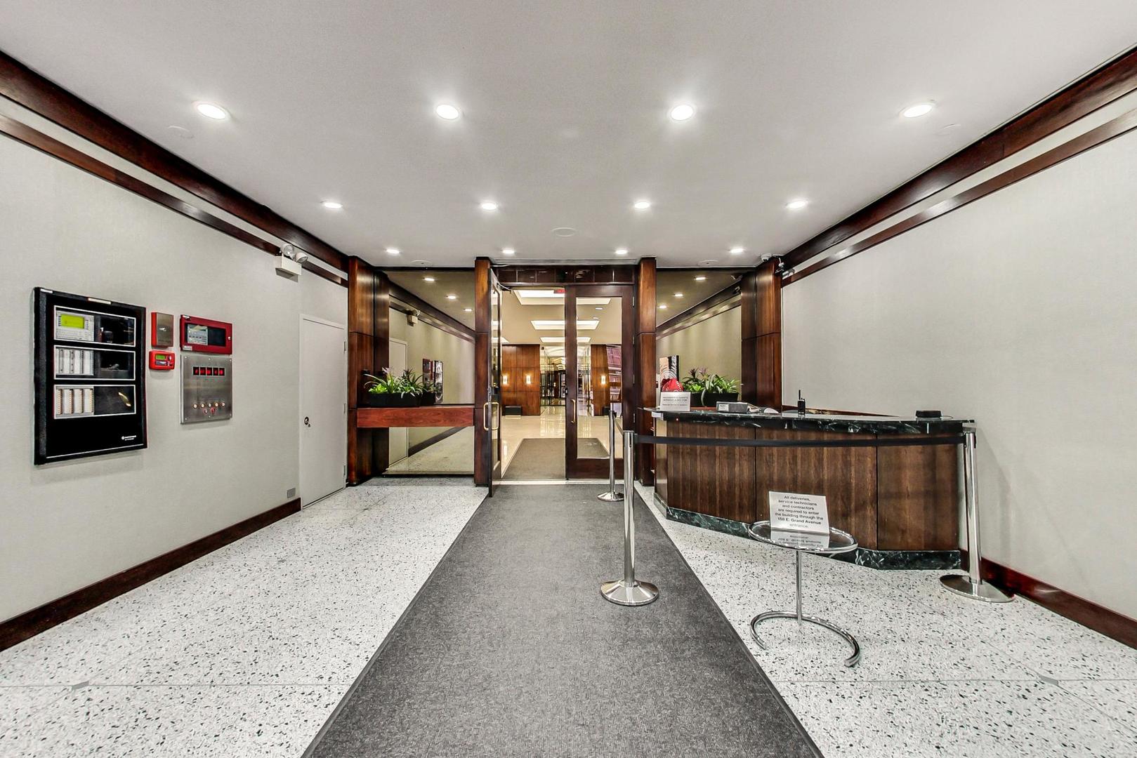 535 N Michigan Avenue 2206