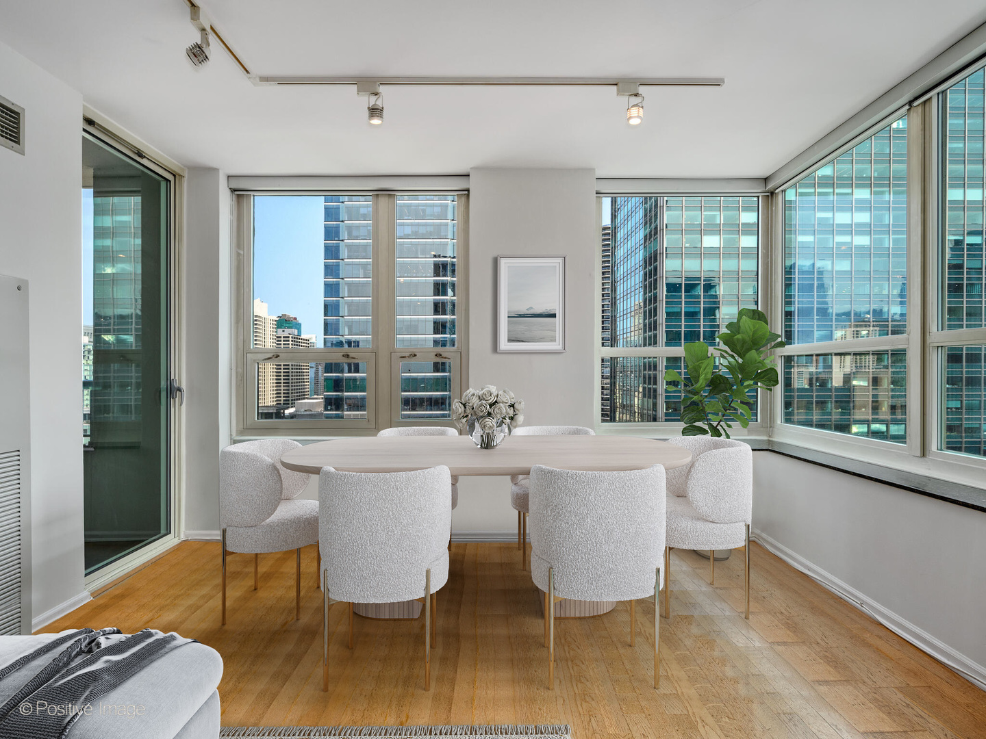 345 N La Salle Drive 3403