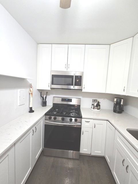 Tiny photo for 2920 N HARLEM Avenue #4B, Elmwood Park, IL 60707 (MLS # 12673854)