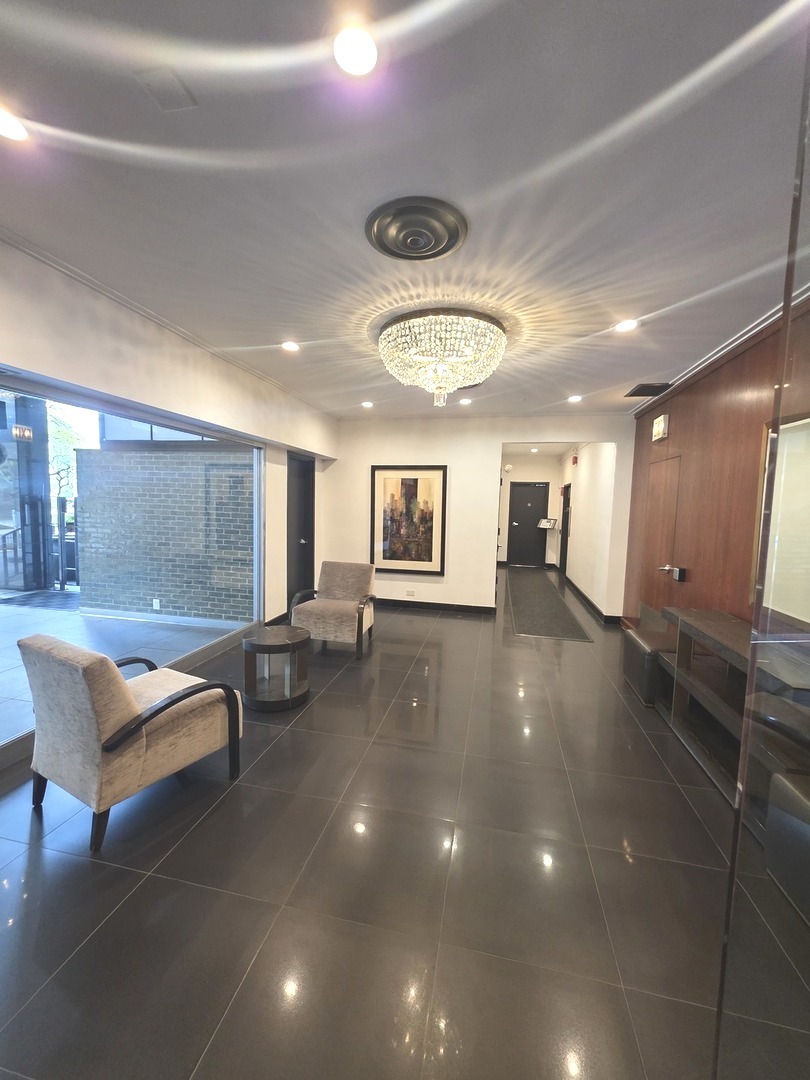 1000 N Lake Shore Drive 809