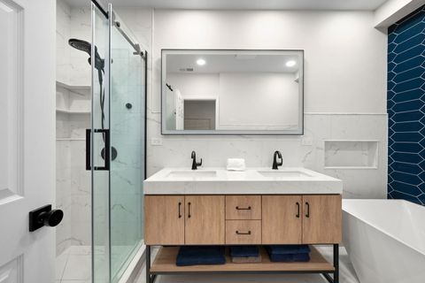 Tiny photo for 4717 N BEACON Street #3S, Chicago, IL 60640 (MLS # 12589774)