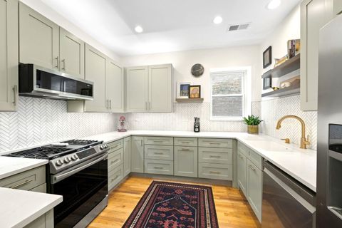 Tiny photo for 4717 N BEACON Street #3S, Chicago, IL 60640 (MLS # 12589774)
