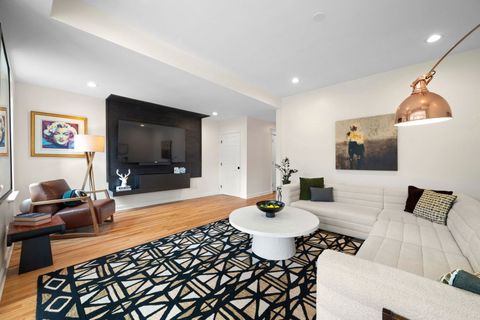 Tiny photo for 4717 N BEACON Street #3S, Chicago, IL 60640 (MLS # 12589774)