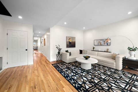 Tiny photo for 4717 N BEACON Street #3S, Chicago, IL 60640 (MLS # 12589774)