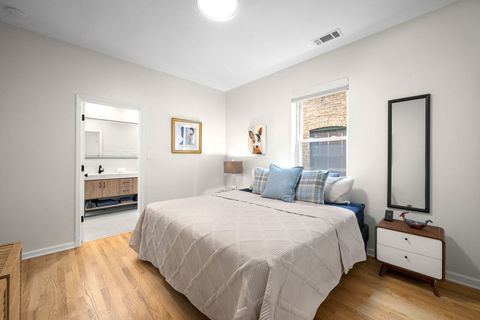Tiny photo for 4717 N BEACON Street #3S, Chicago, IL 60640 (MLS # 12589774)