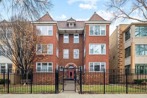 4717 N BEACON Street 3S Chicago IL 60640