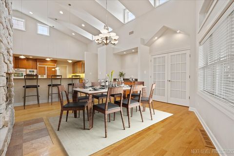 Tiny photo for 4830 Wolf Road, Western Springs, IL 60558 (MLS # 12540109)