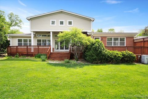 Tiny photo for 4830 Wolf Road, Western Springs, IL 60558 (MLS # 12540109)