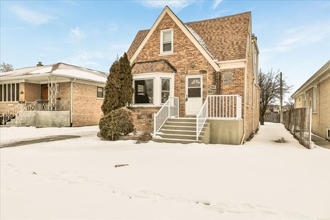 Tiny photo for 7306 W Olive Avenue, Chicago, IL 60631 (MLS # 12601899)