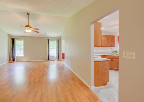 Tiny photo for 405 W Beacon Court, Mt Vernon, IL 62864 (MLS # 12740689)