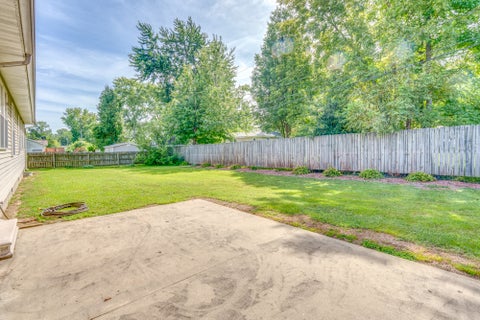 Tiny photo for 405 W Beacon Court, Mt Vernon, IL 62864 (MLS # 12740689)