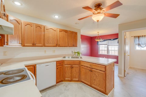 Tiny photo for 405 W Beacon Court, Mt Vernon, IL 62864 (MLS # 12740689)