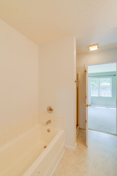 Tiny photo for 405 W Beacon Court, Mt Vernon, IL 62864 (MLS # 12740689)